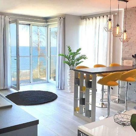 Apartament Elegance Yellow Rewal Bagian luar foto